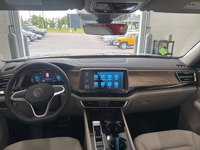 2026 Volkswagen Atlas 2.0T SE w/ Technology