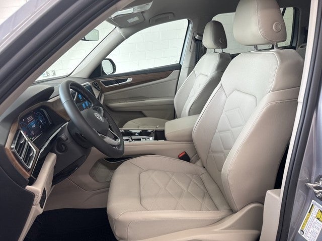 2026 Volkswagen Atlas 2.0T SE w/ Technology