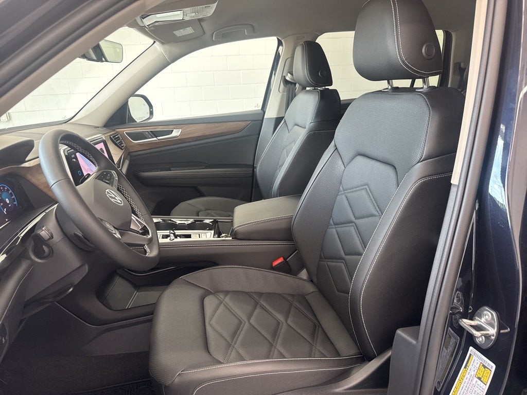 2026 Volkswagen Atlas 2.0T SE w/ Technology