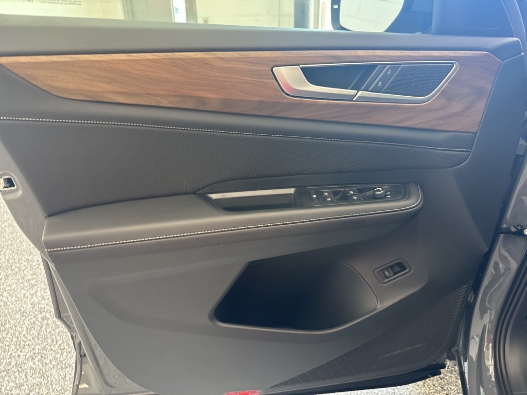 2026 Volkswagen Atlas 2.0T SE w/ Technology