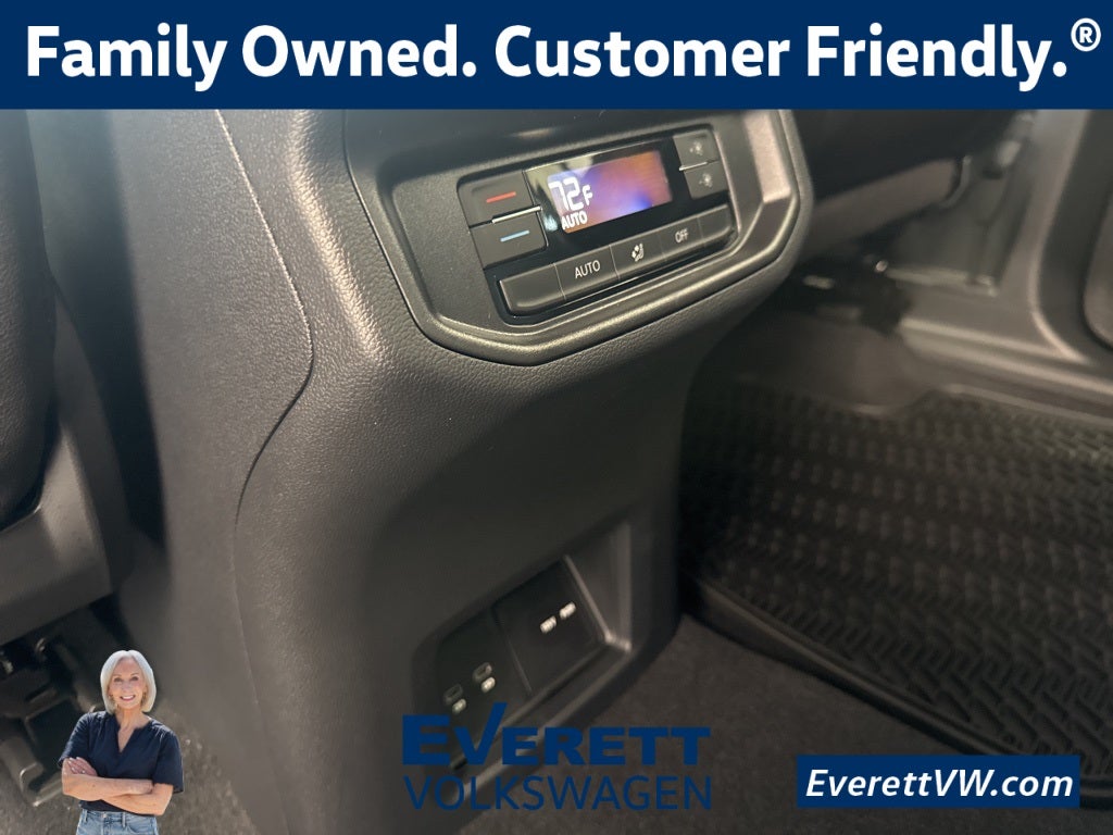 2026 Volkswagen Atlas 2.0T SE w/ Technology