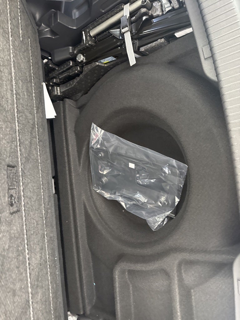 2026 Volkswagen Atlas 2.0T SE w/ Technology