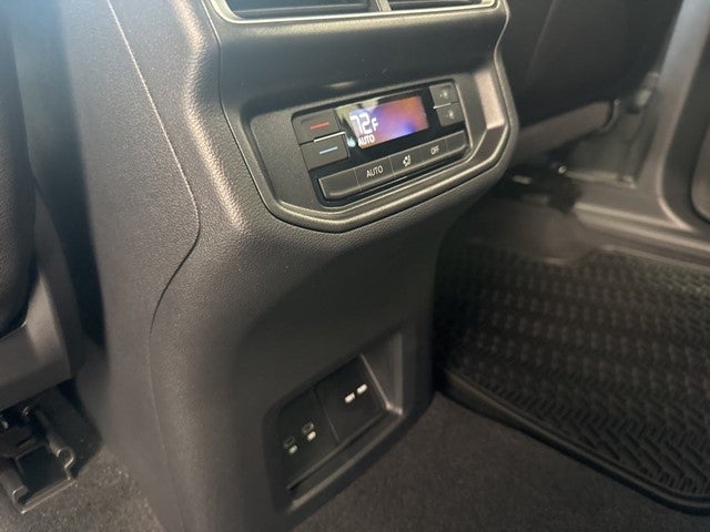 2026 Volkswagen Atlas 2.0T SE w/ Technology