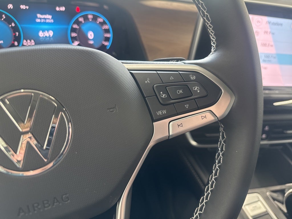 2026 Volkswagen Atlas 2.0T SE w/ Technology