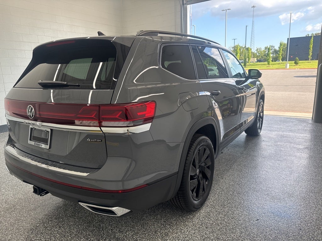 2026 Volkswagen Atlas 2.0T SE w/ Technology