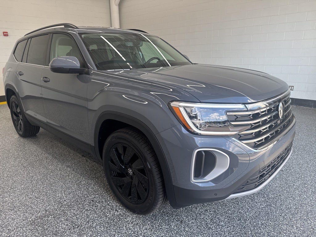 2026 Volkswagen Atlas 2.0T SE w/ Technology