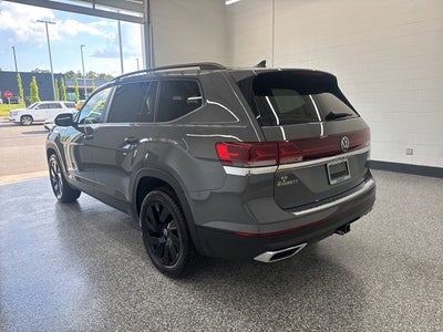2026 Volkswagen Atlas 2.0T SE w/ Technology