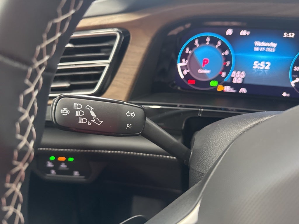 2026 Volkswagen Atlas 2.0T SE w/ Technology