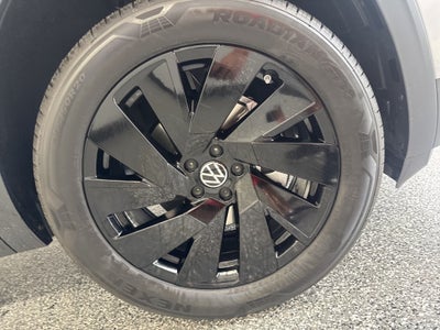 2026 Volkswagen Atlas 2.0T SE w/ Technology