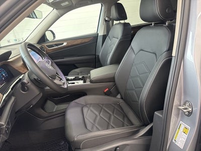 2026 Volkswagen Atlas 2.0T SE w/ Technology