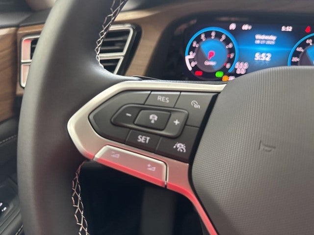 2026 Volkswagen Atlas 2.0T SE w/ Technology