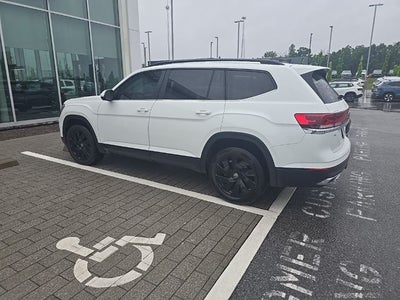 2025 Volkswagen Atlas 2.0T SE w/Technology