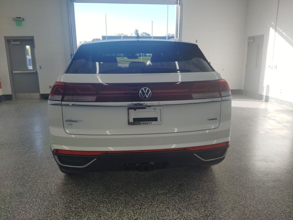 2026 Volkswagen Atlas Cross Sport 2.0T SE w/Technology