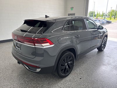 2026 Volkswagen Atlas Cross Sport 2.0T SE w/Technology