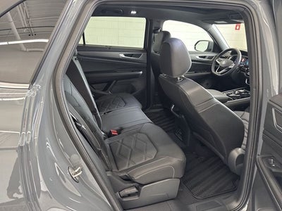 2026 Volkswagen Atlas Cross Sport 2.0T SE w/Technology