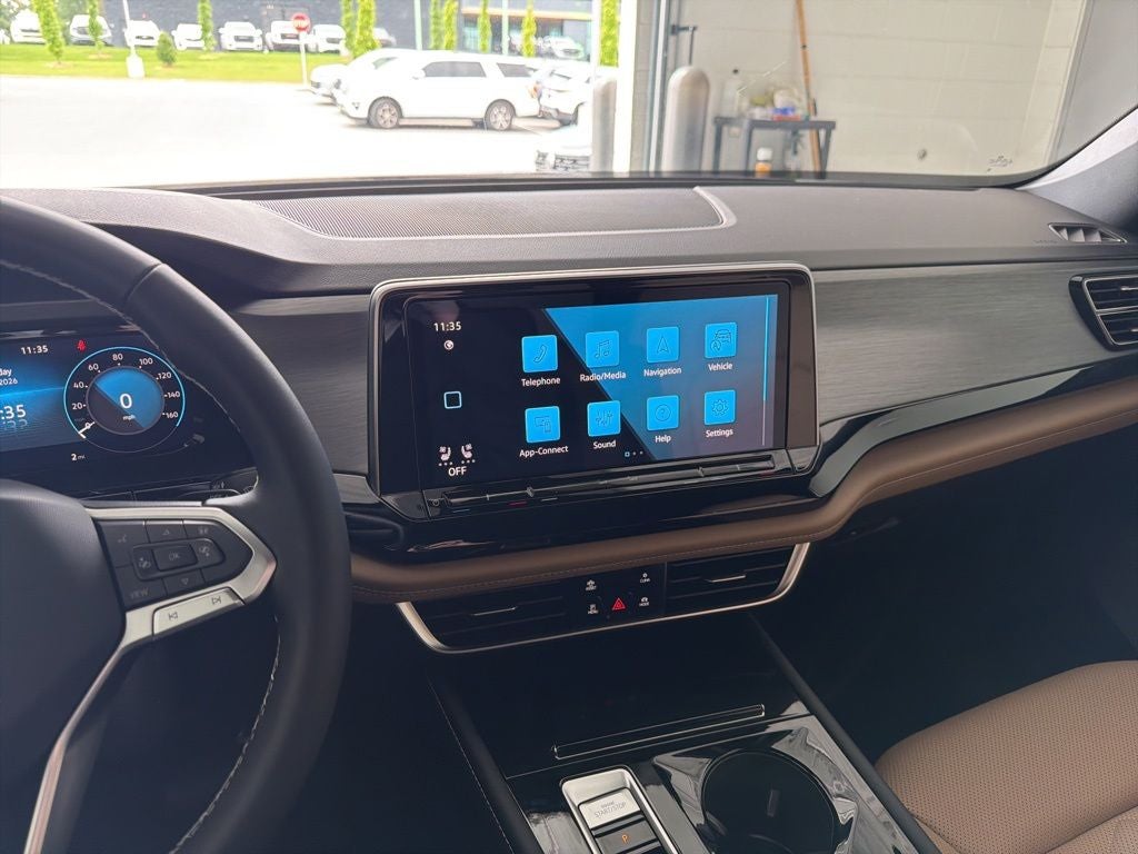 2026 Volkswagen Atlas Cross Sport 2.0T SE w/Technology