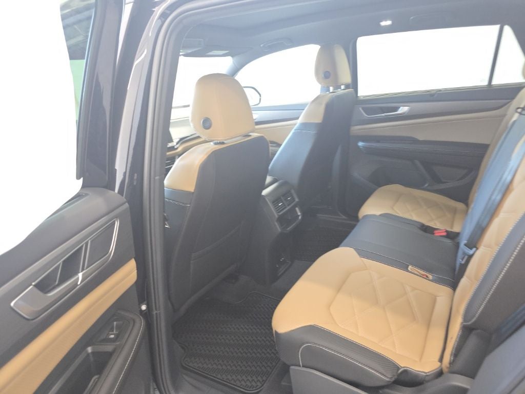 2026 Volkswagen Atlas Cross Sport SE w/Technology