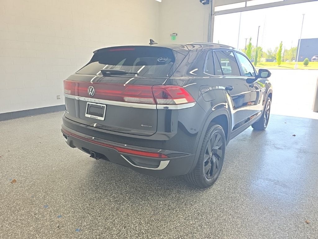 2026 Volkswagen Atlas Cross Sport SE w/Technology