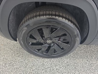 2026 Volkswagen Atlas Cross Sport SE w/Technology