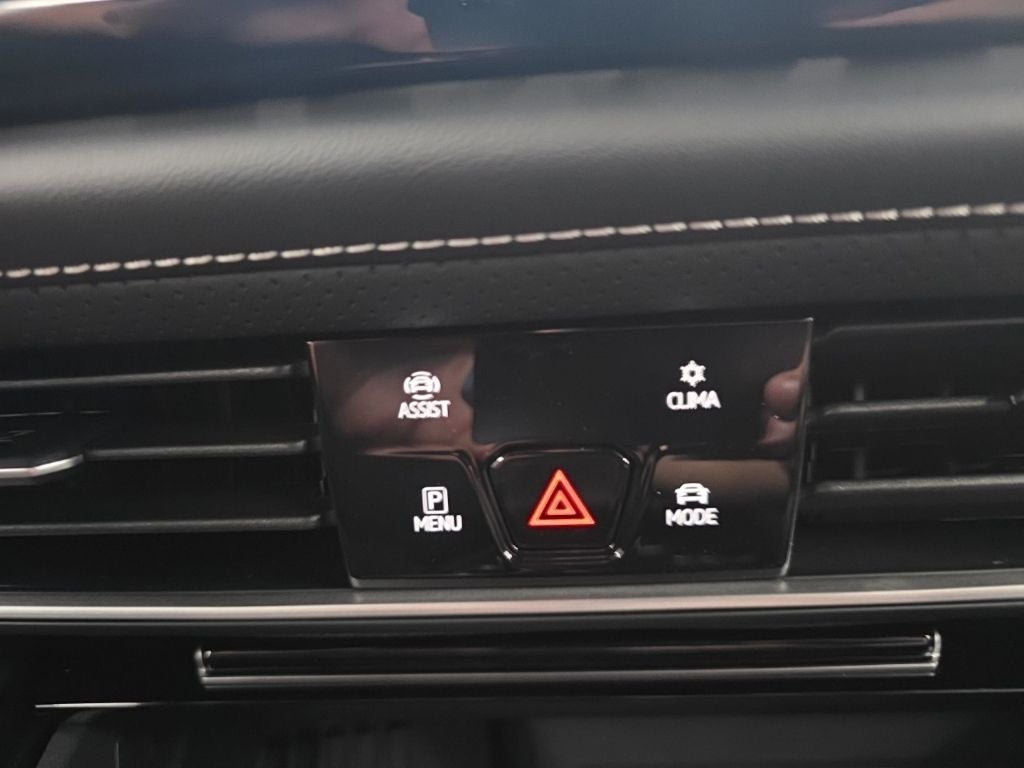 2026 Volkswagen Atlas Cross Sport SE w/Technology