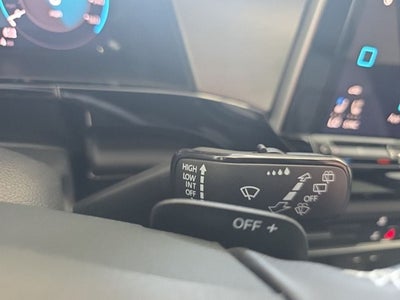2026 Volkswagen Atlas Cross Sport SE w/Technology