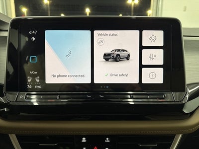 2026 Volkswagen Atlas Cross Sport 2.0T SE w/Technology