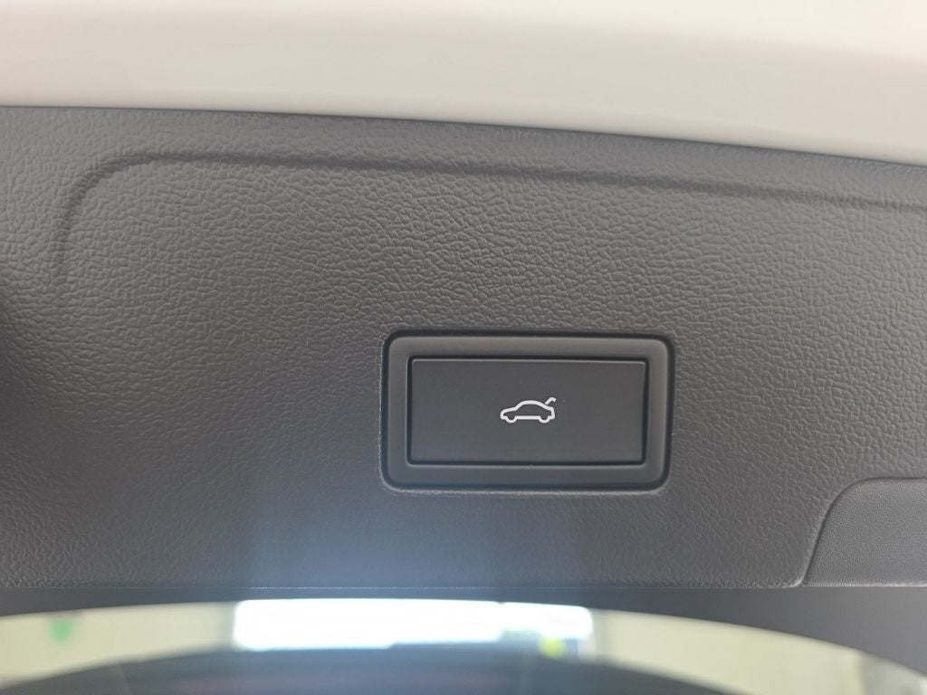 2026 Volkswagen Atlas Cross Sport SE w/Technology