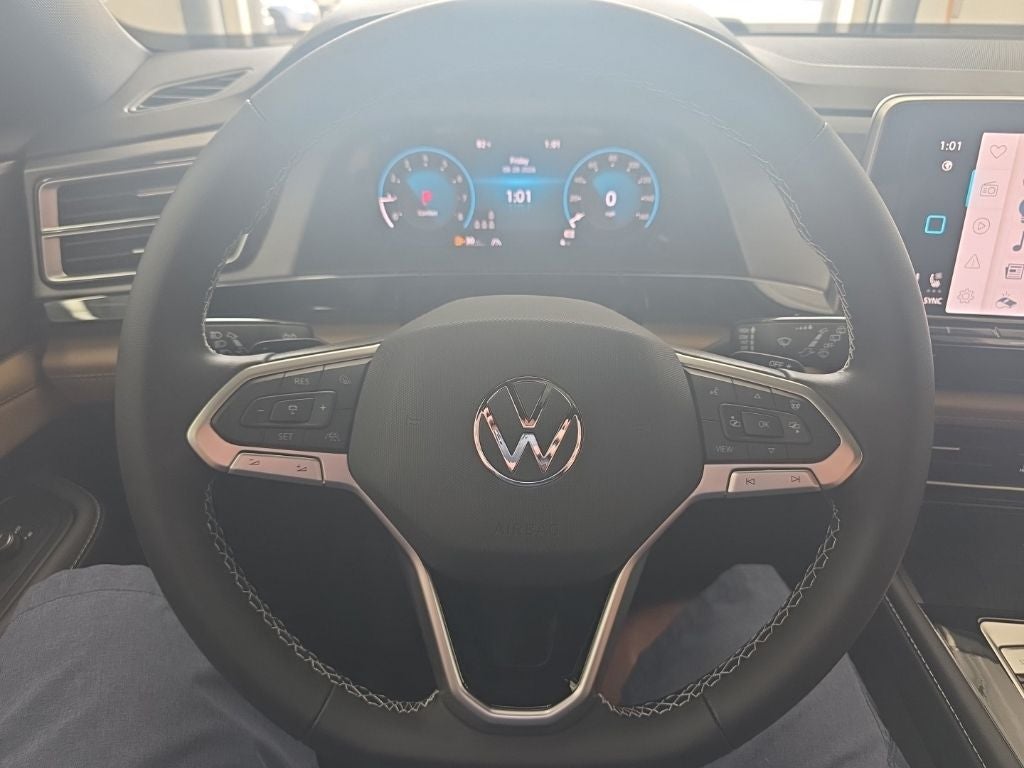 2026 Volkswagen Atlas Cross Sport SE w/Technology