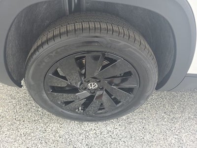 2026 Volkswagen Atlas Cross Sport SE w/Technology