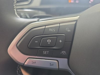 2026 Volkswagen Atlas Cross Sport SE w/Technology