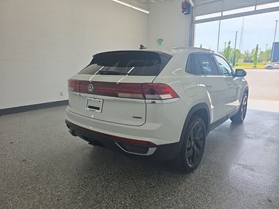 2026 Volkswagen Atlas Cross Sport SE w/Technology