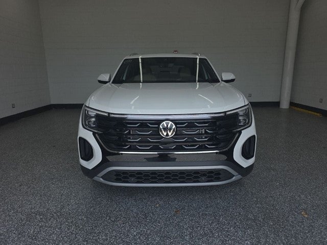 2026 Volkswagen Atlas Cross Sport SE w/Technology