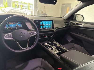 2026 Volkswagen Atlas Cross Sport 2.0T SE w/Technology