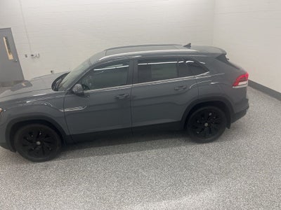 2026 Volkswagen Atlas Cross Sport 2.0T SE w/Technology