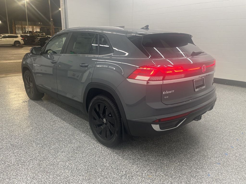2026 Volkswagen Atlas Cross Sport 2.0T SE w/Technology