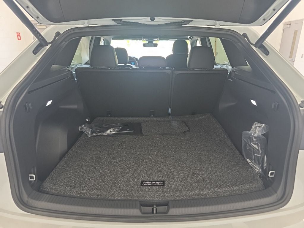 2026 Volkswagen Atlas Cross Sport SE w/Technology