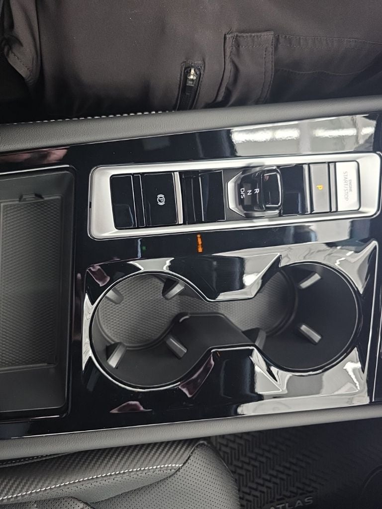 2026 Volkswagen Atlas Cross Sport SE w/Technology