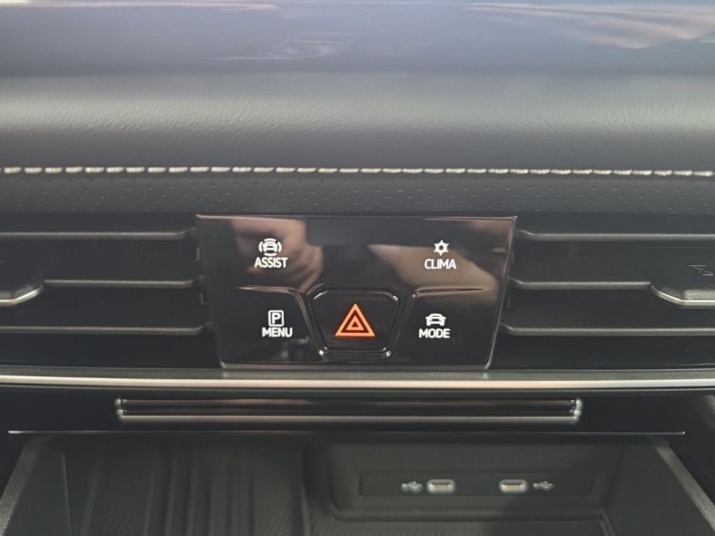2026 Volkswagen Atlas Cross Sport SE w/Technology