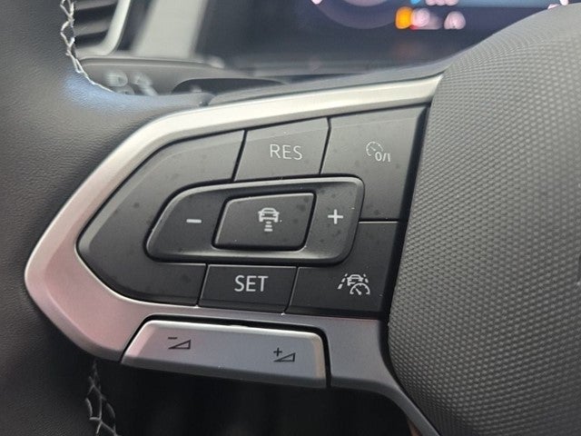 2026 Volkswagen Atlas Cross Sport SE w/Technology