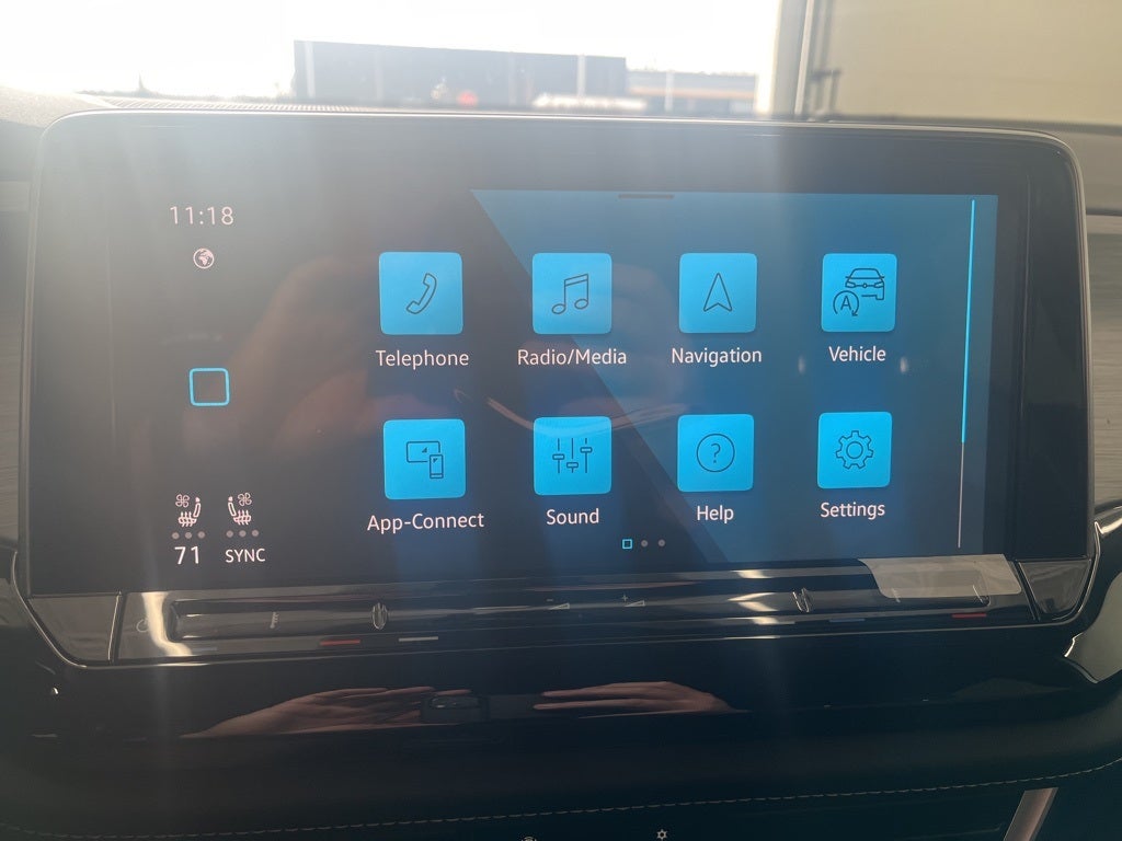 2026 Volkswagen Atlas Cross Sport 2.0T SE W/TECHNOLOGY