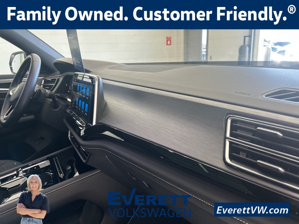 2025 Volkswagen Atlas Cross Sport 2.0T SE w/ Technology