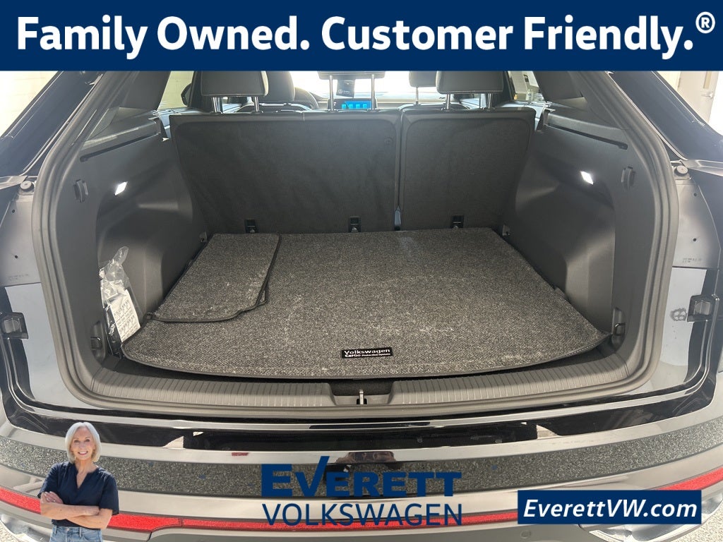 2025 Volkswagen Atlas Cross Sport 2.0T SE w/ Technology