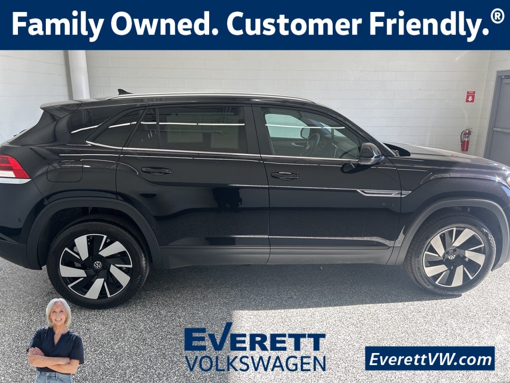 2025 Volkswagen Atlas Cross Sport 2.0T SE w/ Technology