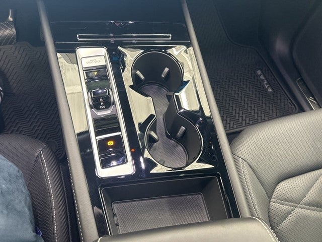 2025 Volkswagen Atlas Cross Sport 2.0T SE w/ Technology