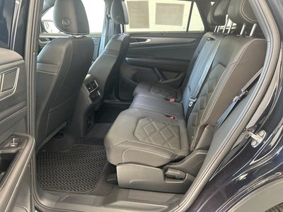 2025 Volkswagen Atlas Cross Sport 2.0T SE w/ Technology