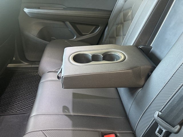 2025 Volkswagen Atlas Cross Sport 2.0T SE w/ Technology