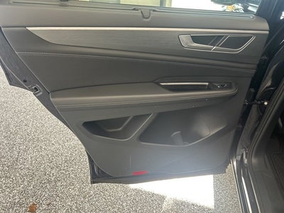 2025 Volkswagen Atlas Cross Sport 2.0T SE w/ Technology