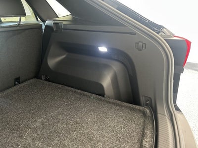 2025 Volkswagen Atlas Cross Sport 2.0T SE w/ Technology