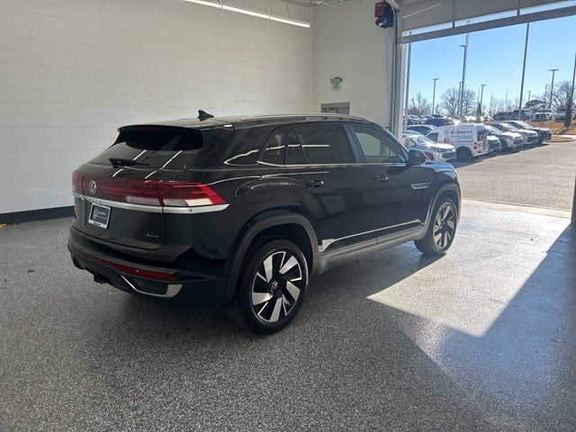2025 Volkswagen Atlas Cross Sport 2.0T SE w/ Technology