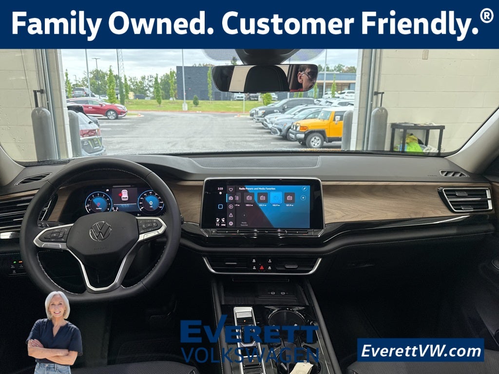 2026 Volkswagen Atlas 2.0T SE w/ Technology